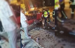 Elazığ’da Tofaş ile midibüs çarpıştı: 3...