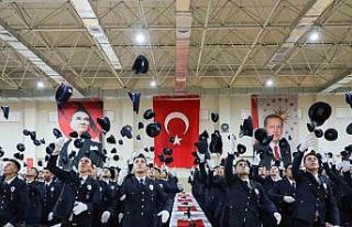Erzincan’da 428 polis adayı mezun oldu