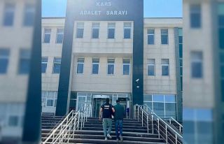 Kars’ta uyuşturucu operasyonu: 432 sentetik hap...