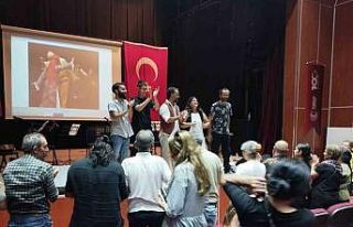 Müzisyen Umut Gündüz eşiyle birlikte Varto’da...