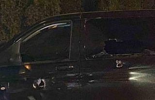 Seyir halindeki VİP araca saldırı: 1 yaralı