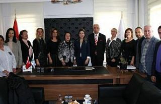 25 yıldır ihtiyaç sahibi insanların imdadına...