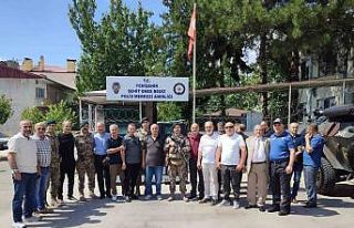 30 yıl önce şehit edilen silah arkadaşlarını...