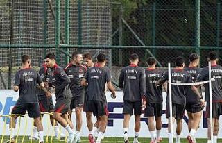 A Milli Futbol Takımı, İzmir’de İzlanda ile...