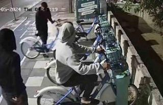 Akıllı bisikletlerin kilidini kırıp çalan hırsızlar...