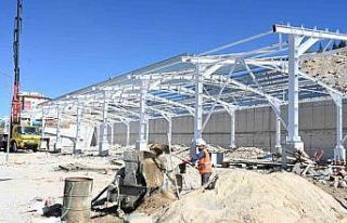 Akkent Mahallesi’ne kapalı pazaryeri kazandırılıyor