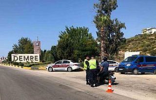 Antalya’da kurallara uymayan motosiklet sürücülerine...