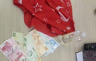 ’Askere gideceğim’ yalanıyla para toplayan dilenci...