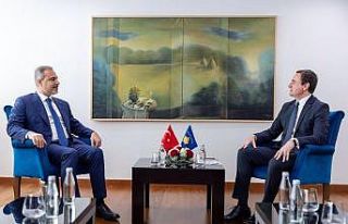 Bakan Fidan, Kosova Başbakanı Kurti ile görüştü