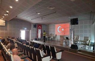 Balıkesir İl Sağlık personeline trafik eğitimi...