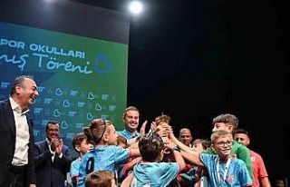 Balıkesir’de Yaz Spor Okulları’nda görkemli...