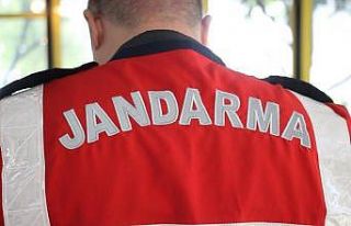 Çalışma izni olmayan şahıslar jandarmaya yakalandı