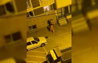 Çocuklarının velayetinde anlaşamayan çift, sokak...