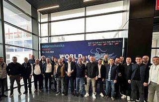 DTO heyeti, Almanya Otomotiv Fuarında incelemelerde...