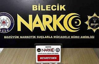 Durdurulan 2 şüpheli araçtan uyuşturucu madde...