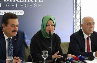 Fatma Betül Sayan Kaya: "Gittiğimiz illerde...