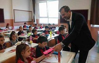 Gürsu’da heyecanlı miniklere moral hediyesi