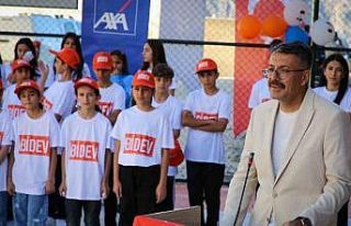 Hakkari’de basketbol sahasının açılışı yapıldı