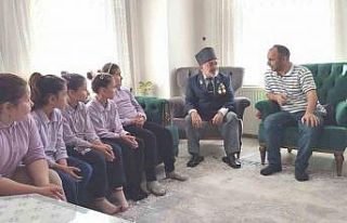 Hisarcık’ta miniklerden gazi amcalarına anlamlı...