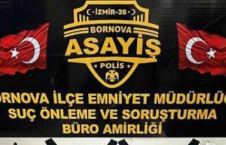 İzmir’de silah tacirlerine polisten operasyon