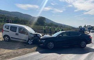 İznik kaymakamı makam aracıyla kaza geçirdi