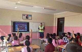 Jandarmadan 225 öğrenciye güvenli trafik eğitimi