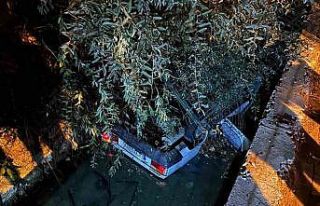 Kahramanmaraş’ta otomobil su kanalına düştü:...