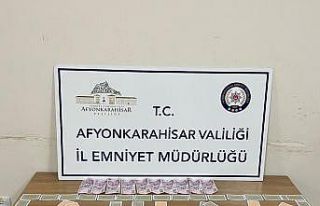 Kumar oynayan 4 kişi polis baskınında yakalandı