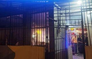 Kütahya’da tekel bayiinde alkol ve sigara içen...