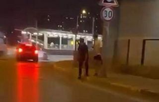 Modifiye tutkunu genç, sergilediği otomobiliyle...