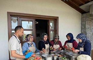 Müze Meram Yemek Atölyesinde sohbahar, kış hazırlıkları...