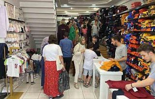 Okul alışverişinde son gün yoğunluğu