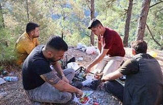 Orman ekiplerinin mütevazı kahvaltısı