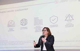 Şahin, Gastroantep için basın mensuplarıyla bir...