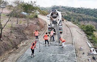 Sandıkçı: “İlçemize güvenli ve konforlu yollar...