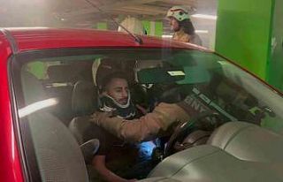 Sultanbeyli’de alışveriş merkezinde yangın tatbikatı...