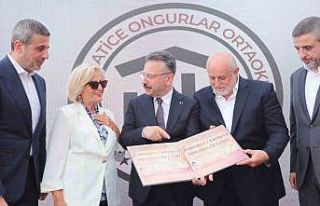 Vali Aksoy, yapımı tamamlanan Hacı Hatice Ongurlar...