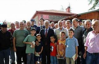 Vali Çelik Akçaören halkı ile bir araya geldi
