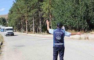 Zabıtadan okul servis araçlarına denetim