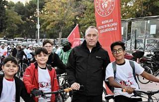 12 Kilometrelik Parkurda Cumhuriyet Coşkusu