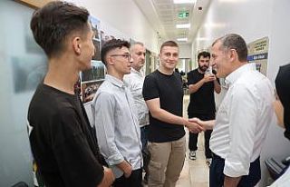 42 öğrenci ZEYGEM desteğiyle hayalindeki bölüme...