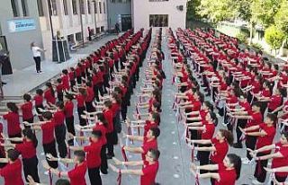 480 öğrenciden Cumhuriyet’in 101. yılına özel...