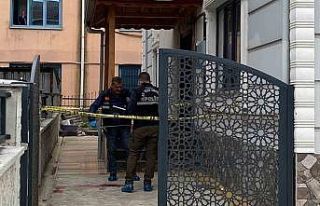 4. kattan düşen genç kadın ağır yaralandı