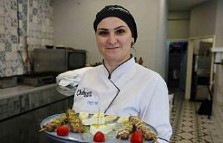 Adana usulü ’çöp şiş katmer’ yok satıyor