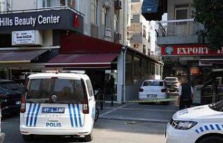 Adana’da pastaneye silahlı saldırı: 2 yaralı