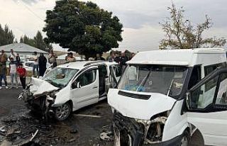 Ağrı’da trafik kazası: 10 yaralı