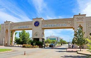 Akdeniz Üniversitesi’nde "Sanatın Işığında...