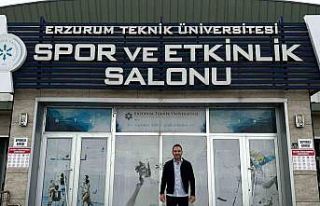 Alkışlar Doç. Dr. Murat Turan’a