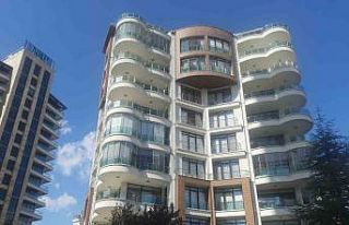 Ankara’da balkondan evine girmeye çalışan Amerikalı...