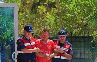 Antalya’da anne ve oğlunun öldürüldüğü çifte...